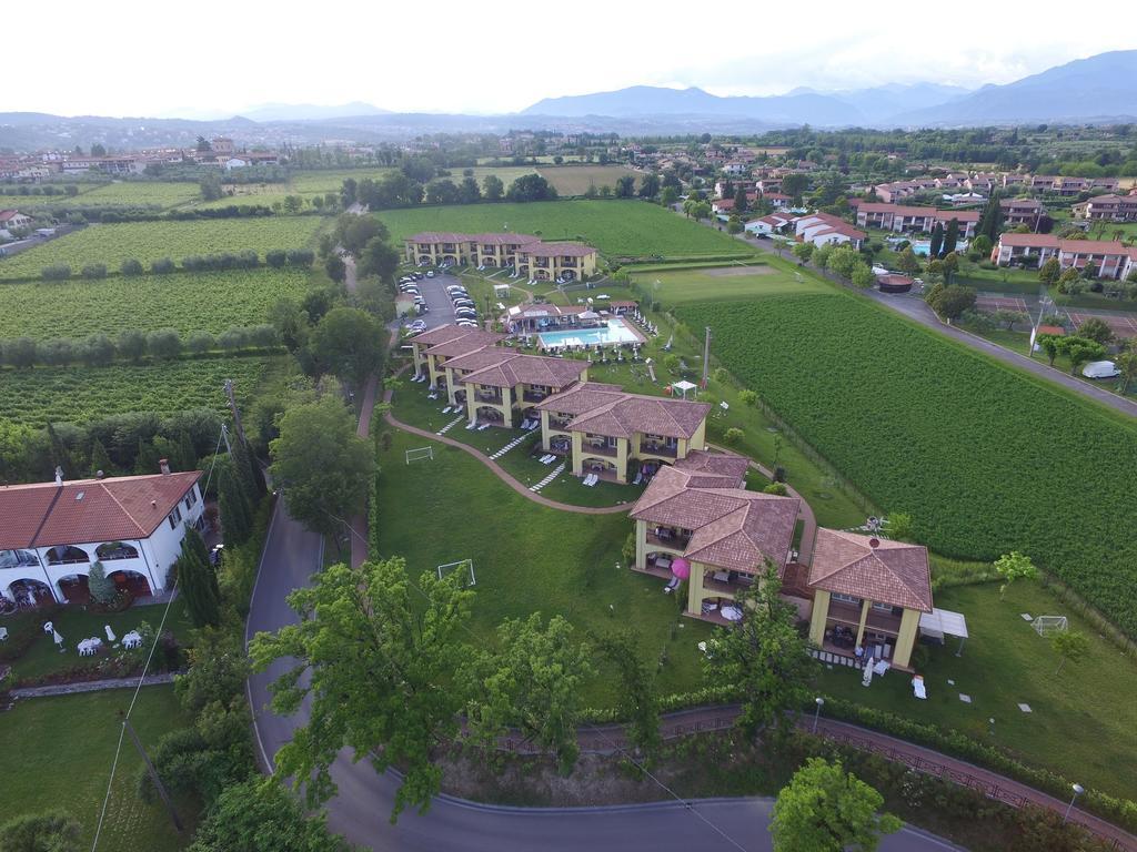 Aparthotel Karina 2*