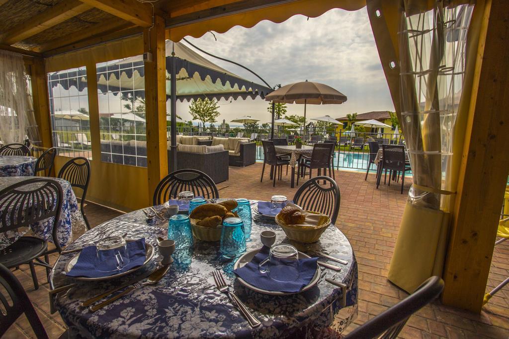 Karina Aparthotel Moniga del Garda