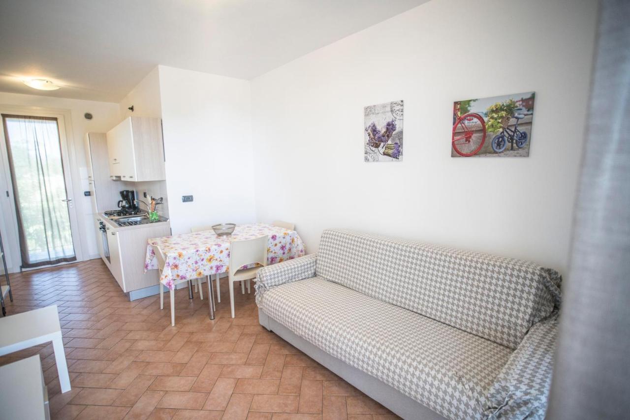Aparthotel Karina 2*